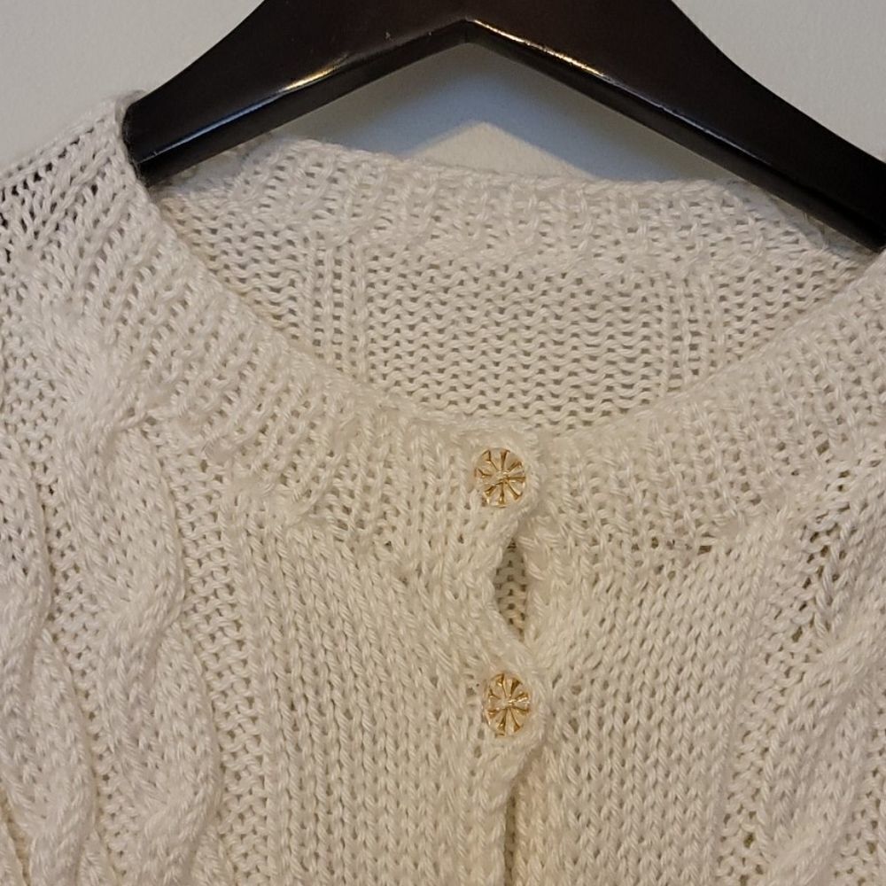 Hand knitted cardigan. - Picture 2 of 10